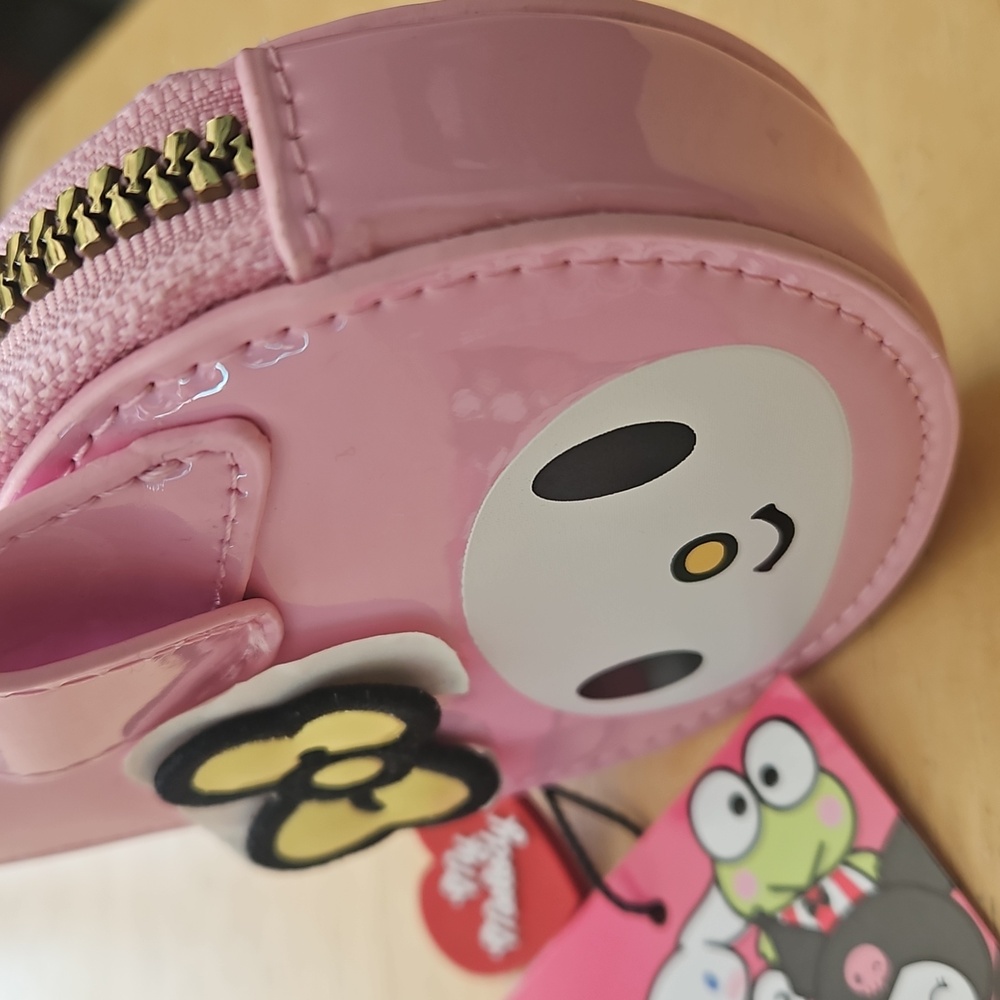 Hello Kitty and Friends Pink Coin Purse - Picture 6 of 12
